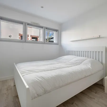 Dans Bourg A 230m De La - 4 Pers