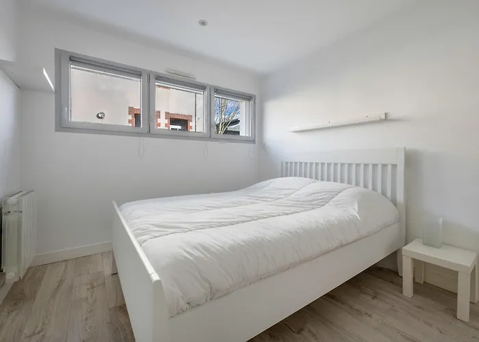 Dans Bourg A 230m De La - 4 Pers